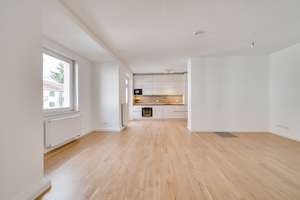 AIGNER - Aufwendig sanierter Altbau-Traum in ruhiger Innenhoflage – Die vollständige Adresse der Immobilie erhältst du vom Anbieter., 80797 Neuschwabing, München – Vorschaubild 1