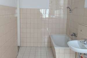Große 2-Raum-Wohnung mit kleiner EBK und Balkon in Magdeburg-Sudenburg zu vermieten – Jordanstr. 3, 39112 Sudenburg, Magdeburg – Vorschaubild 13