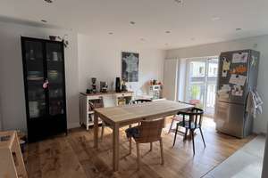 5-Zimmer-Wohnung in Köln-Riehl ab 15.7.