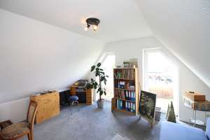 Gepflegtes Zweifamilienhaus mit Carport, Terrasse und Loggia in ruhiger Wohnlage – Die vollständige Adresse der Immobilie erhältst du vom Anbieter., 24848 Kropp – Vorschaubild 11