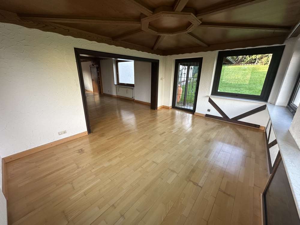 Immobilie in Raubach - Ansprechendes Einfamilienhaus mit Einliegerwohnung und großem Grundstück in Raubach - Bild 8