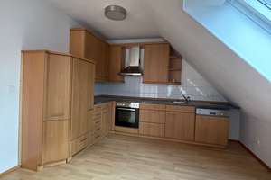 Schöne 2-Zimmer Dachgeschosswohnung in Niederschönhausen (Pankow) – Schillerstraße 12a, 13156 Niederschönhausen, Berlin – Vorschaubild 8