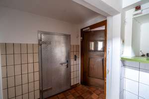 Einzigartiges Anwesen - großzügiges Wohn- & Geschäftshaus in Hellenthal. *provisionsfrei* – Reifferscheider Str. 14, 53940 Hellenthal – Vorschaubild 9
