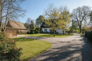 Wohnen zwischen Wald und Wasser – Energieeffizientes, gepflegtes Einfamilienhaus in Karolinenhof