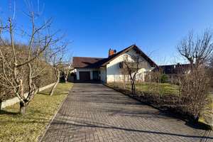 Einfamilien-Wohnhaus mit Einliegerwohnung in bester Lage zu verkaufen ! – Die vollständige Adresse der Immobilie erhältst du vom Anbieter., 36088 Hünfeld – Vorschaubild 4