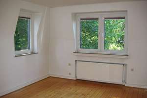 Bielefelder Westen | Stilvolle 4-ZKB-Altbauwohnung im 2. OG