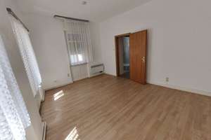 Sofort frei - - Wohnung mit Einbauküche, 2 Heizöfen als Bonus in gemütlichem Eckhaus mit Stellplatz – Wassergasse 4, 55578 Wallertheim – Vorschaubild 3