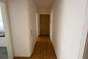Helle 3-Zimmer-Wohnung mit zwei Balkonen in Köln-Riehl – Die vollständige Adresse der Immobilie erhältst du vom Anbieter., 50735 Riehl, Köln – Vorschaubild 2