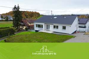 Frisch Saniert + Rendite - 3 Familienhaus in Bernstadt – Die vollständige Adresse der Immobilie erhältst du vom Anbieter., 89182 Bernstadt – Vorschaubild 1