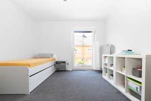 Großzügiges Anwesen für die Familie, Garten und Garage, energetisch saniert – Augsburg (Kreis) – Vorschaubild 14