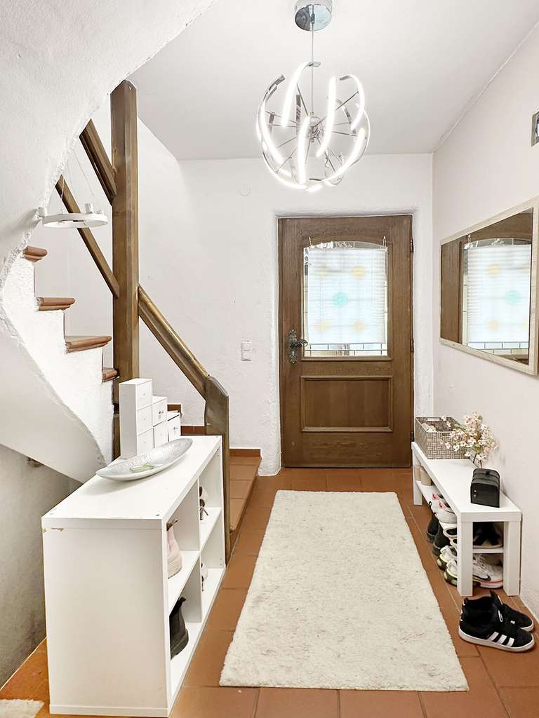 Immobilie in Kiefersfelden - Gemütliches und charmantes ca. 170 m2 großes EFH in Kiefersfelden - Bild 2