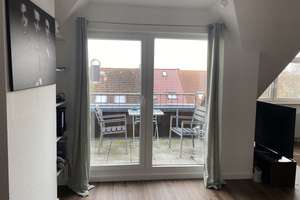 Bad Homburg - DG-Whg. mit Balkon, neuer Einbauküche  + Tiefgaragenplatz – Die vollständige Adresse der Immobilie erhältst du vom Anbieter., 61352 Bad Homburg vor der Höhe – Vorschaubild 3