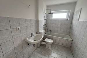 Helle 3 Zi.-Whng.- mit Balkon - große Küche - Wannenbad - Duisburg Rumeln – Beethovenstraße 5, 47239 Rumeln-Kaldenhausen, Duisburg – Vorschaubild 2
