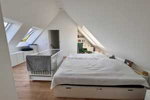 Lichtdurchflutete, neuwertige 4-Zimmer-Wohnung mit Balkon und EBK in Duisburg-Huckingen  – Mündelheimer Straße 25, 47259 Duisburg – Vorschaubild 15