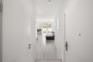Luxuriöse 2-Zimmer-Wohnung mit Balkon und Garage in Villingen-Schwenningen – Im Neckarpark 41, 78056 Schwenningen, Villingen-Schwenningen – Vorschaubild 2