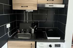 Charmantes voll möbliertes 1-Zimmer-Apartment in Düsseldorf-Oberbilk – Emmastraße 1, 40227 Oberbilk, Düsseldorf – Vorschaubild 3