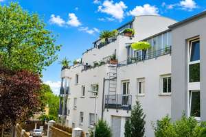 Sonnige 4-Zimmer-Maisonettewohnung mit 4 Südwest Balkonen & Tiefgarage in Fürth – Nähe Wiesengrund