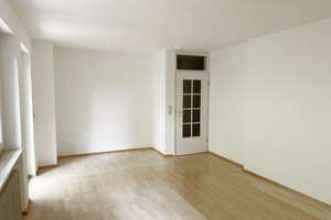 helle Garten-Wohnung in der Villen Kolonie II in Pasing – Die vollständige Adresse der Immobilie erhältst du vom Anbieter., 81245 Neupasing, München – Vorschaubild 5