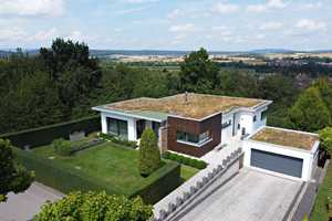 Wundervolle Bauhaus-Villa in bester Lage – Rhön-Grabfeld (Kreis) – Vorschaubild 1