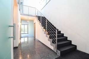 Architektur, Ruhe und Nachhaltigkeit: Sofort bezugsfreies Zuhause nahe Bielefeld – Die vollständige Adresse der Immobilie erhältst du vom Anbieter., 33824 Werther (Westfalen) – Vorschaubild 2