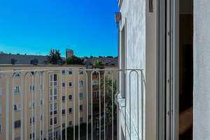 Vermietete helle 2,5 Zimmerwohnung mit Erker - Mitten in der Hauptstadt - Gute Anbindung – Osnabrücker Straße 27, 10589 Charlottenburg, Berlin – Vorschaubild 6