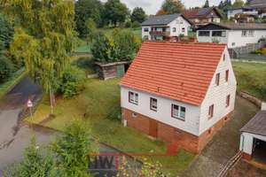 Verkauf im Bieterverfahren. Mindestgebot € 69.000,--. Freistehendes Haus mit Garten. – Die vollständige Adresse der Immobilie erhältst du vom Anbieter., 35288 Wohratal – Vorschaubild 1