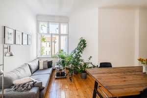 Gemütliche 2-Zimmer-Altbauwohnung mitten im Neuköllner Schillerkiez – Berlin – Vorschaubild 1