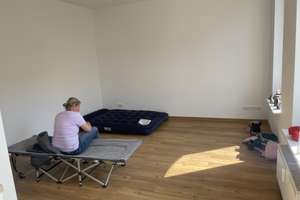 Helle 3-Zimmer-Wohnung im 3. OG in Kiel-Südfriedhof – Harmsstraße 25, 24114 Südfriedhof, Kiel – Vorschaubild 2