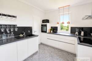 Traumhafte Maisonette-Wohnung mit Dachterrasse in exklusiver Lage von Köln Müngersdorf – Die vollständige Adresse der Immobilie erhältst du vom Anbieter., 50933 Müngersdorf, Köln – Vorschaubild 8