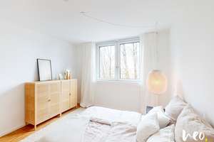 Masterbedroom, EBK, Wannenbad, Gäste-WC und Südbalkon – Hermann-Weinhauser-Straße 63, 81673 Echarding, München – Vorschaubild 5