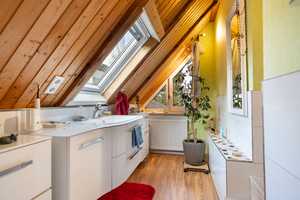Gemütliches Zuhause: Einfamilienhaus mit Sauna, Atelier und Gartenidylle – Ingolstadt – Vorschaubild 16