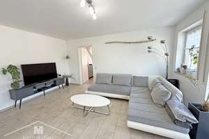 Zentral Wohnen am Sulzpark: 3-Zimmer-DG-Whg. mit Aufzug, EBK u. TG-Stellplatz in sonniger Lage – Neumarkter Str. 6, 92339 Beilngries – Vorschaubild 4