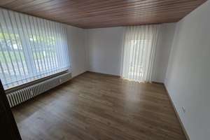 Gepflegte 3-Zimmer-Wohnung mit überdachter Terrasse und Gartenanteil in Karlsruhe-Knielingen – Die vollständige Adresse der Immobilie erhältst du vom Anbieter., 76187 Knielingen, Karlsruhe – Vorschaubild 4