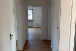Renovierte Dachgeschosswohnung in ruhiger und dennoch zentraler Lage im beliebten Essen-Kettwig! – Schulstraße 16A, 45219 Kettwig, Essen – Vorschaubild 11