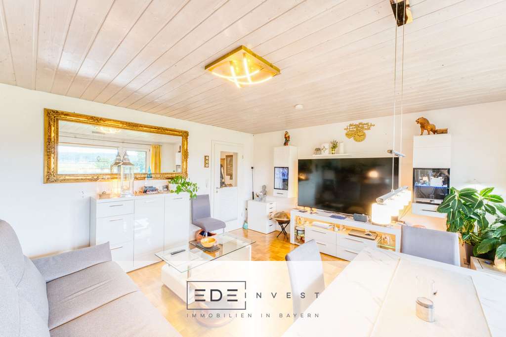 Immobilie in Bruckmühl - Exklusives Wohngefühl in Bruckmühl – Großzügige Wohnung mit Naturanschluss - Bild 0