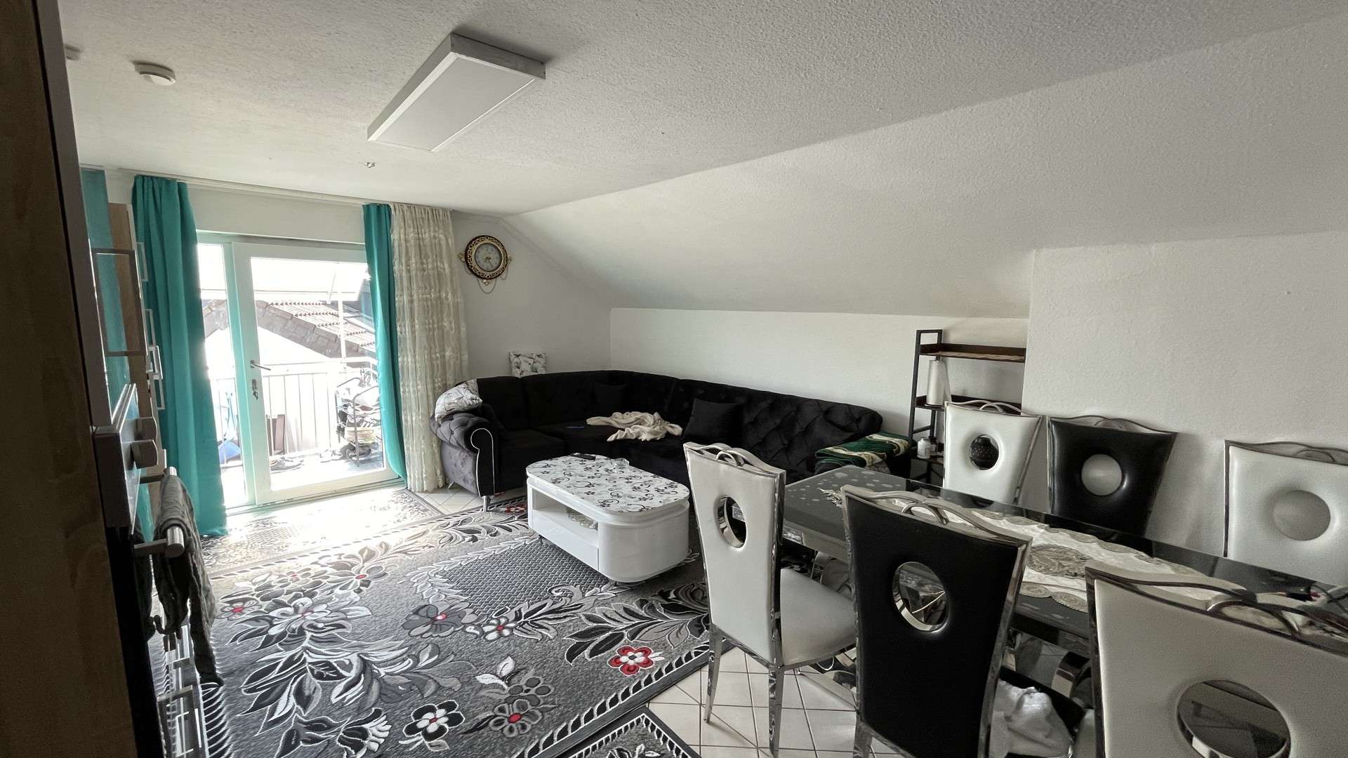 Immobilie in Hennef (Sieg) - Gepflegtes, verklinkertes Zweifamilienhaus mit zwei Garagen und PV-Anlage in Hennef-Blankenberg! - Bild 10