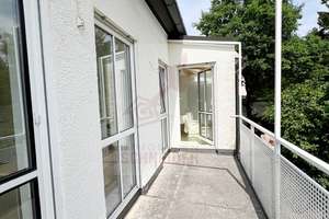 IMMOBILIEN SCHNEIDER - schöne 3 Zimmer-Wohnung in begehrter Lage mit Einbauküche und Wintergarten – Die vollständige Adresse der Immobilie erhältst du vom Anbieter., 81827 Waldtrudering, München – Vorschaubild 6