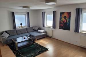 Premium All-In Wohnung (90m²) in Wunsiedel – Vollmöbliert – Dr.-Friedrich-Heß-Straße 2, 95632 Wunsiedel – Vorschaubild 2