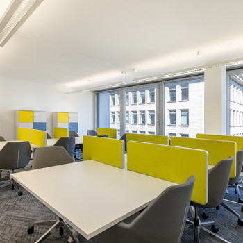 Coworking-Bereich in Regus Friedrich-Henning Straße