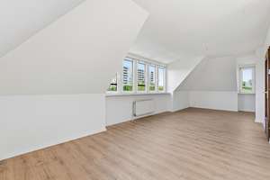 Ein Zuhause mit Weitblick – stilvolles Wohnen im Dachgeschoss, nur wenige Schritte zum Tegeler See – Bernauer Str. 121, 13507 Tegel, Berlin – Vorschaubild 8
