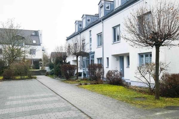 Reihenhaus plus Außenstellplatz am Rande Potsdams - Wohnen in den eigenen 4 Wänden