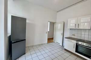 Altbauwohnung mit verglaster Sonnenloggia - 
Wohnen im Herzen von S-West – Die vollständige Adresse der Immobilie erhältst du vom Anbieter., 70197 Rotebühl, Stuttgart – Vorschaubild 4