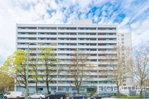 Bieterverfahren: Start bei € 250.000: 4-Zi., 89 m², Umnutzung in Wohnraum denkbar, bisher Praxis