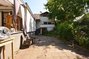 Geräumiges Zweifamilienhaus in Wesseling-Berzdorf – Die vollständige Adresse der Immobilie erhältst du vom Anbieter., 50389 Wesseling – Vorschaubild 16