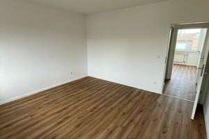renovierte helle 3 Zimmer Wohnung , 76 m² -  in Oberhausen-Marienkirche – Schwartzstr. 100, 46045 Marienkirche, Oberhausen – Vorschaubild 5