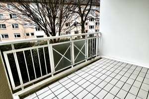 Modernisierte 2-Zimmer Wohnung mit Balkon und neuer Einbauküche, 1. OG in Frankfurt-Niederrad – Die vollständige Adresse der Immobilie erhältst du vom Anbieter., 60528 Niederrad, Frankfurt am Main – Vorschaubild 10