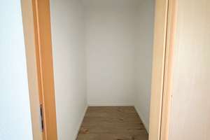 Modern sanierte 3-Raum-Wohnung mit stilvoller Einbauküche + Gratis LED TV 65 ZOLL – Wolgograder Allee 66, 9123 Hutholz, Chemnitz – Vorschaubild 16