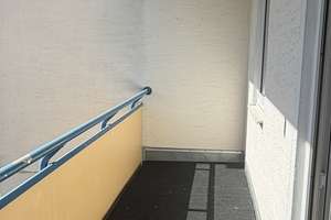 Sibylle Kolb Immobilien - 75 m² - 3 Zimmer Wohnung mit Balkon in Siegen Weidenau – Die vollständige Adresse der Immobilie erhältst du vom Anbieter., 57076 Weidenau, Siegen – Vorschaubild 3