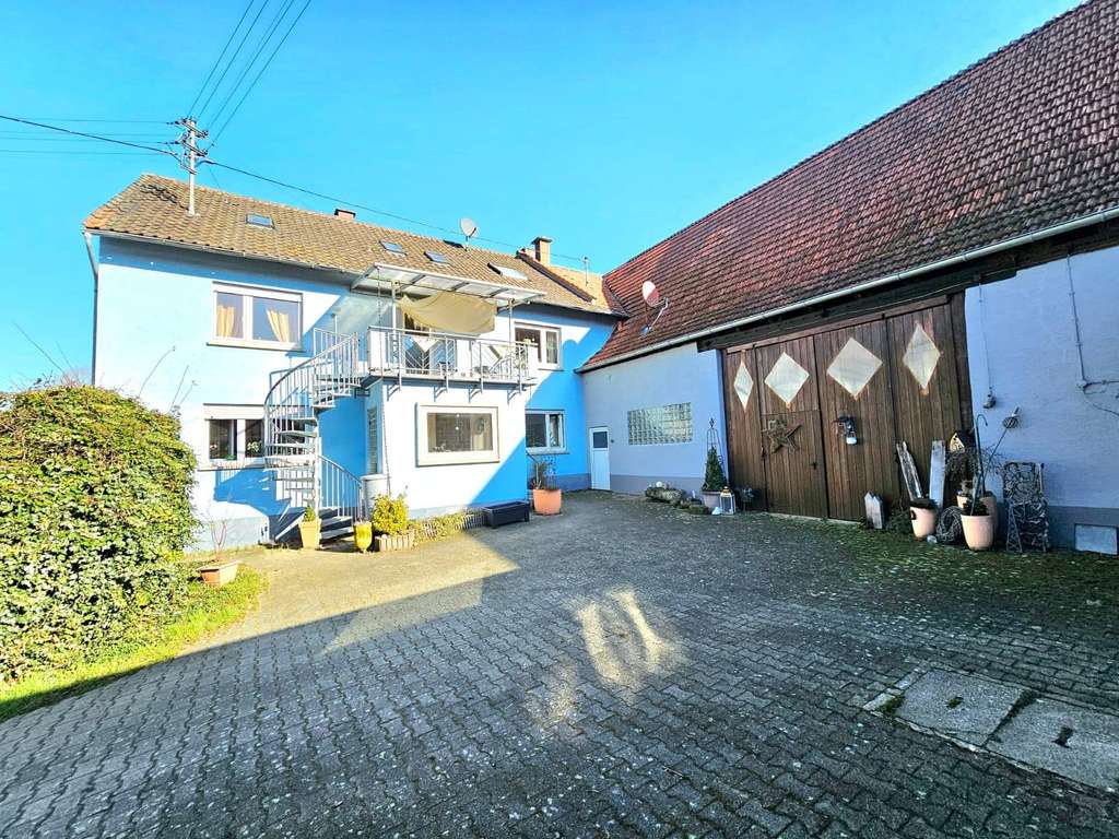 Immobilie in Niederkirchen - Großes Anwesen in Niederkirchen zu verkaufen - Bild 1