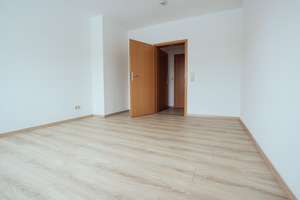 Uni-Nähe & kurze Wege: Helle 2-Raum-Wohnung in Magdeburg – Lüneburger Straße 25, 39106 Alte Neustadt, Magdeburg – Vorschaubild 4